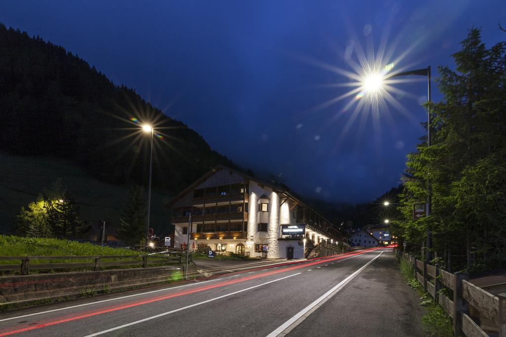 Hotel Casa Alpina - Alpin Haus Selva di Val Gardena Exterior photo