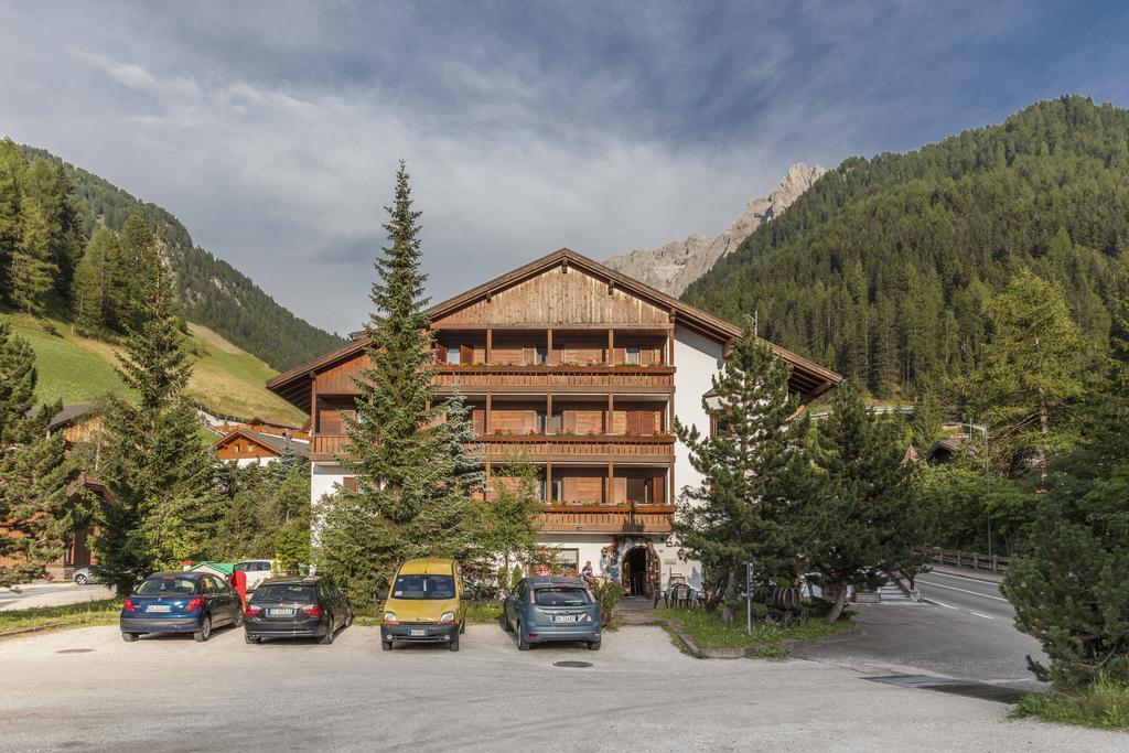 Hotel Casa Alpina - Alpin Haus Selva di Val Gardena Exterior photo
